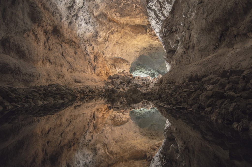Cuevas en Famara, islas Canarias