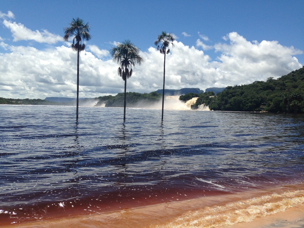 Laguna Canaima, Venezuela