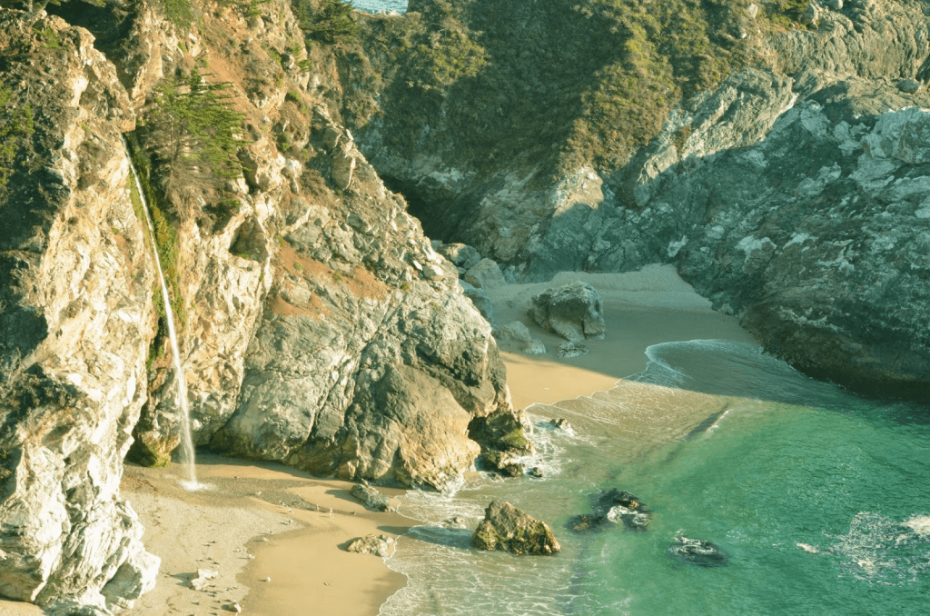 Julia Pfeiffer Burns State Park, California, Estados Unidos