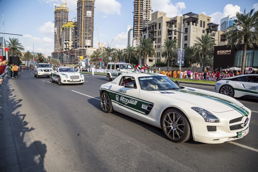 Auto de policía en Dubai