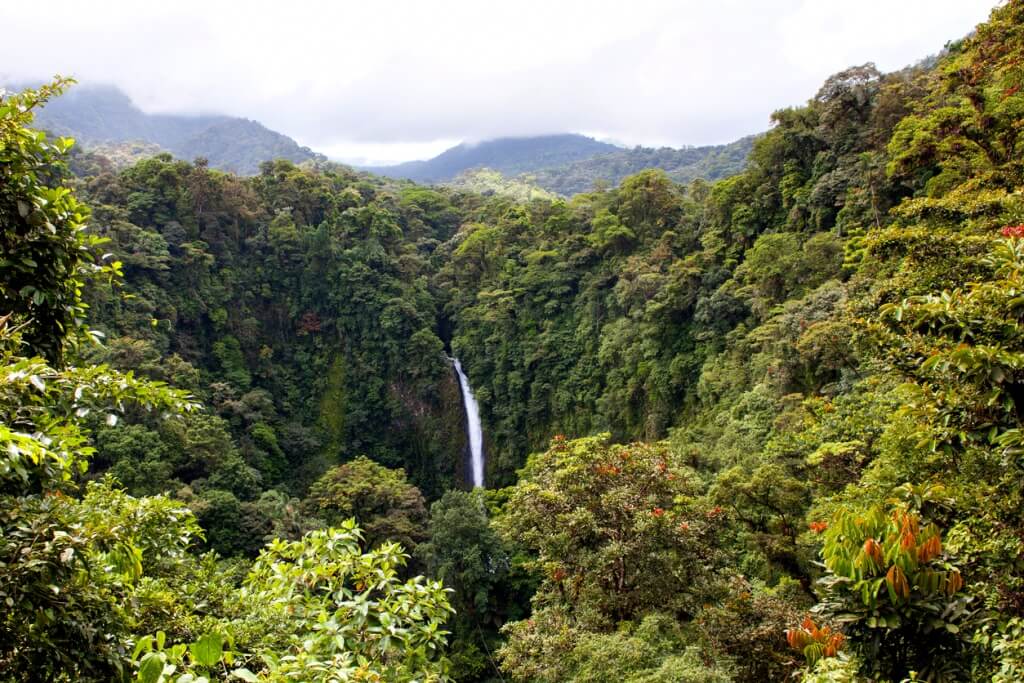 Cascada en La Fortuna, Costa Rica