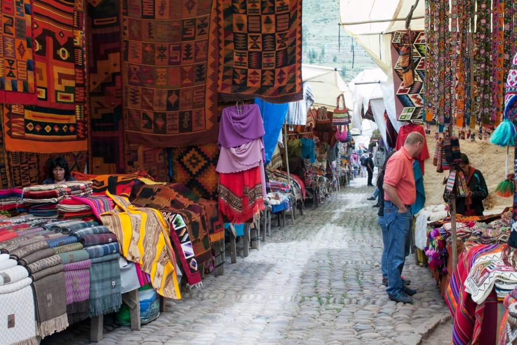 Mercado Abierto de Pisac - Sueños viajeros